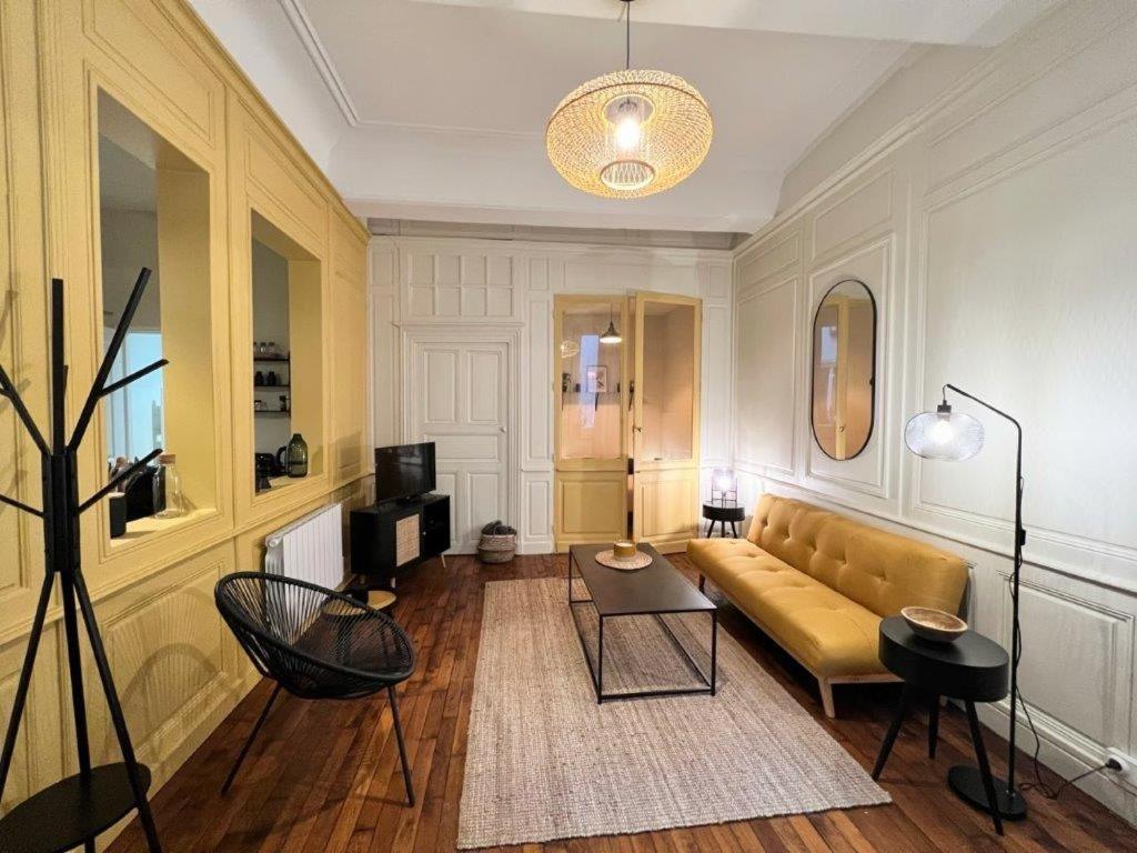 Le Boudoir De Clem Lägenhet Chalon-sur-Saône Exteriör bild