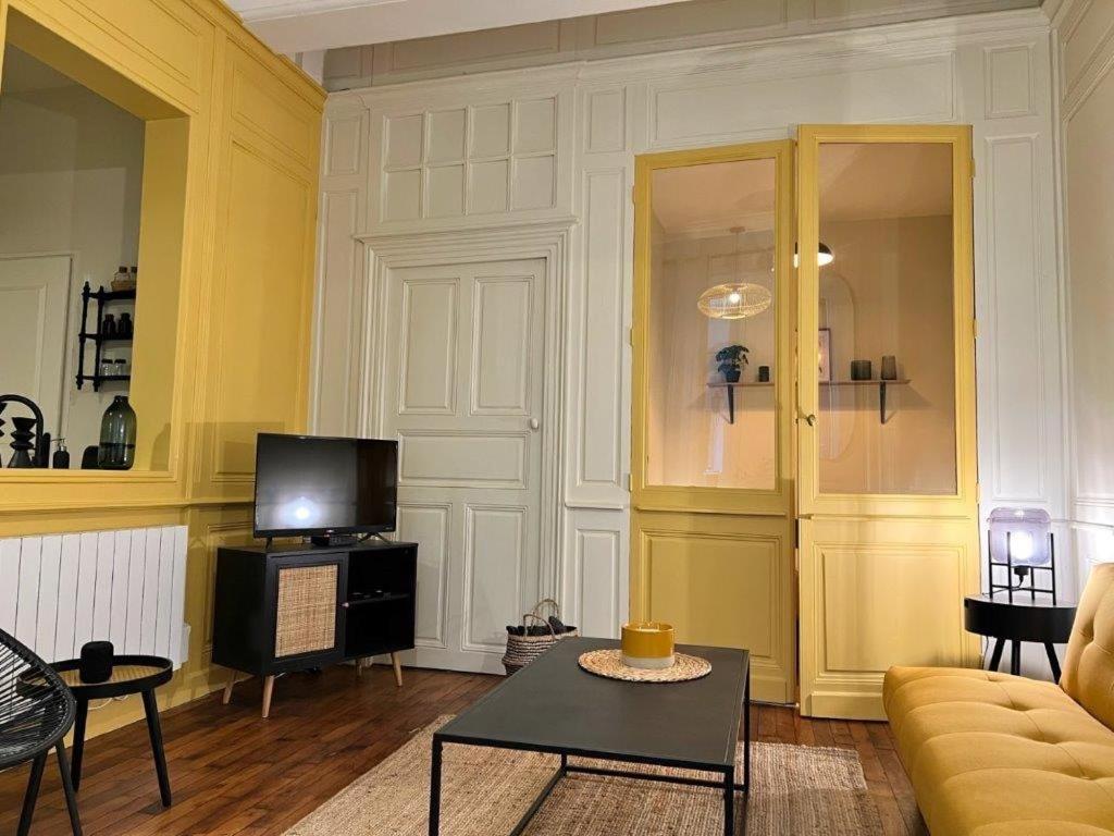 Le Boudoir De Clem Lägenhet Chalon-sur-Saône Exteriör bild